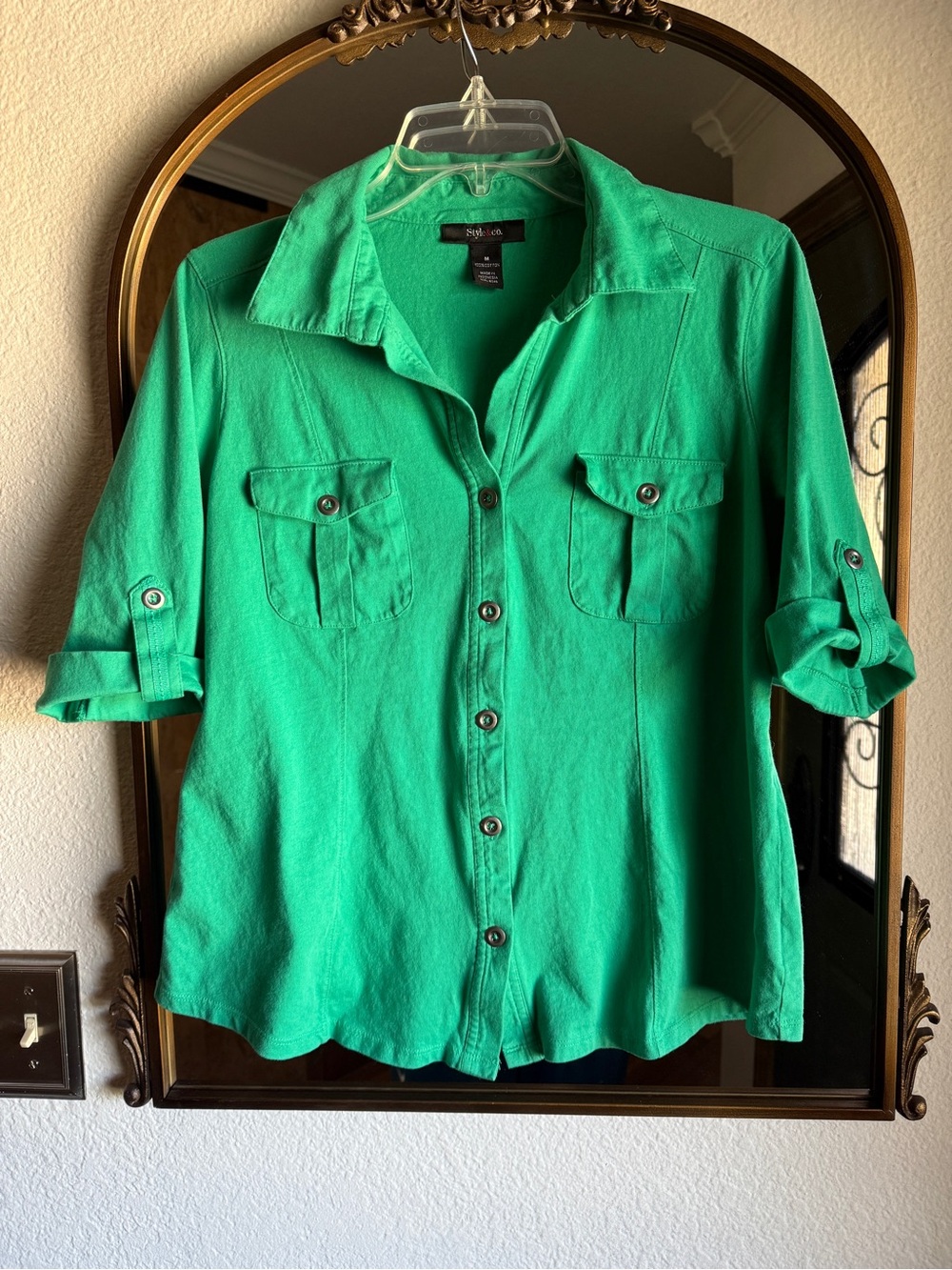 Kelly Green Blouse